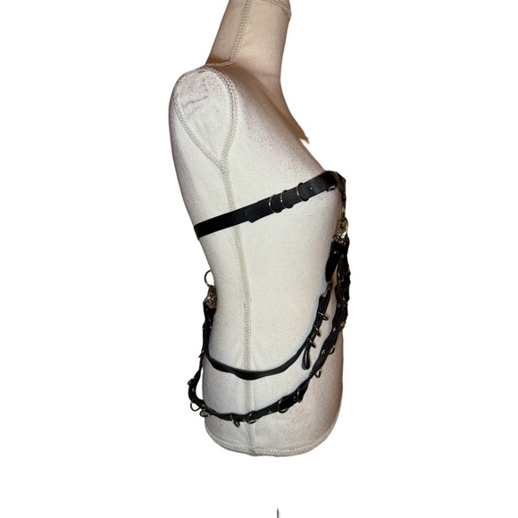 Pu D Ring Drop Leg Harness - Picture 6 of 7